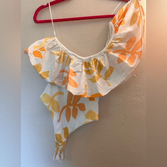 Zara Yellow Floral One-Shoulder Bodysuit – Size M - Picture 2 of 5